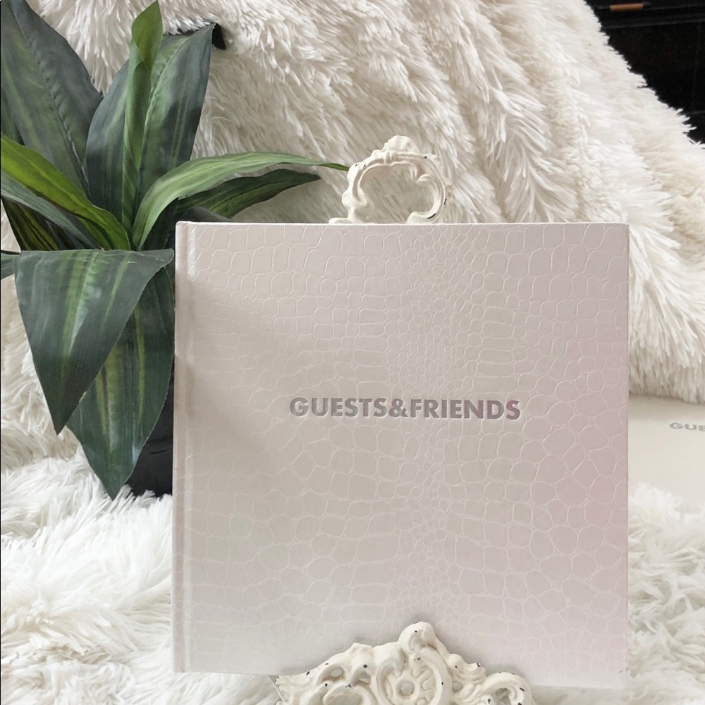 🆕New with tags textured Guest & Friends Book
